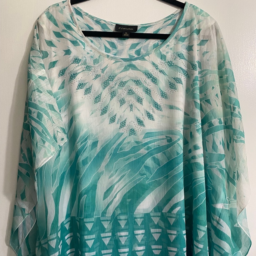 Beautiful Plus Sized gently worn gauzy top 3X
